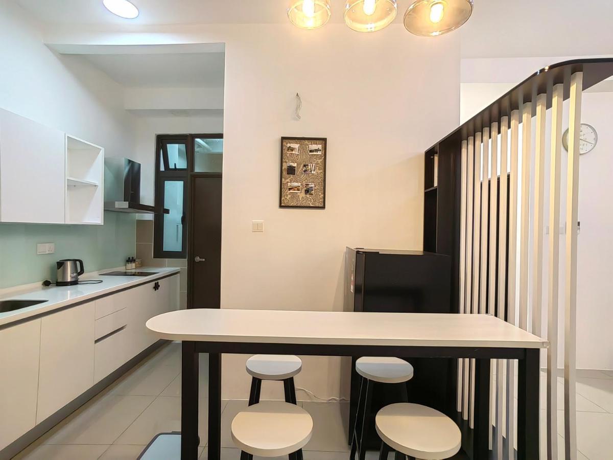 8Scape Residences Batman Vs Ironman@Lsy Home & Leisure ยะโฮร์บาห์รู ภายนอก รูปภาพ