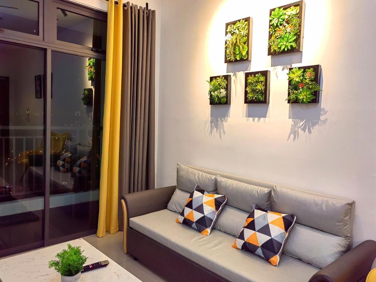 8Scape Residences Batman Vs Ironman@Lsy Home & Leisure ยะโฮร์บาห์รู ภายนอก รูปภาพ